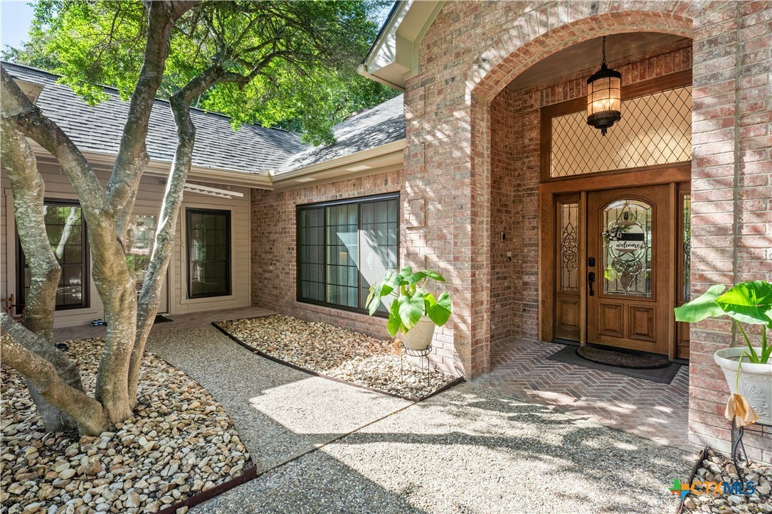 Property Photo:  1010 Brookhollow Circle  TX 76571 