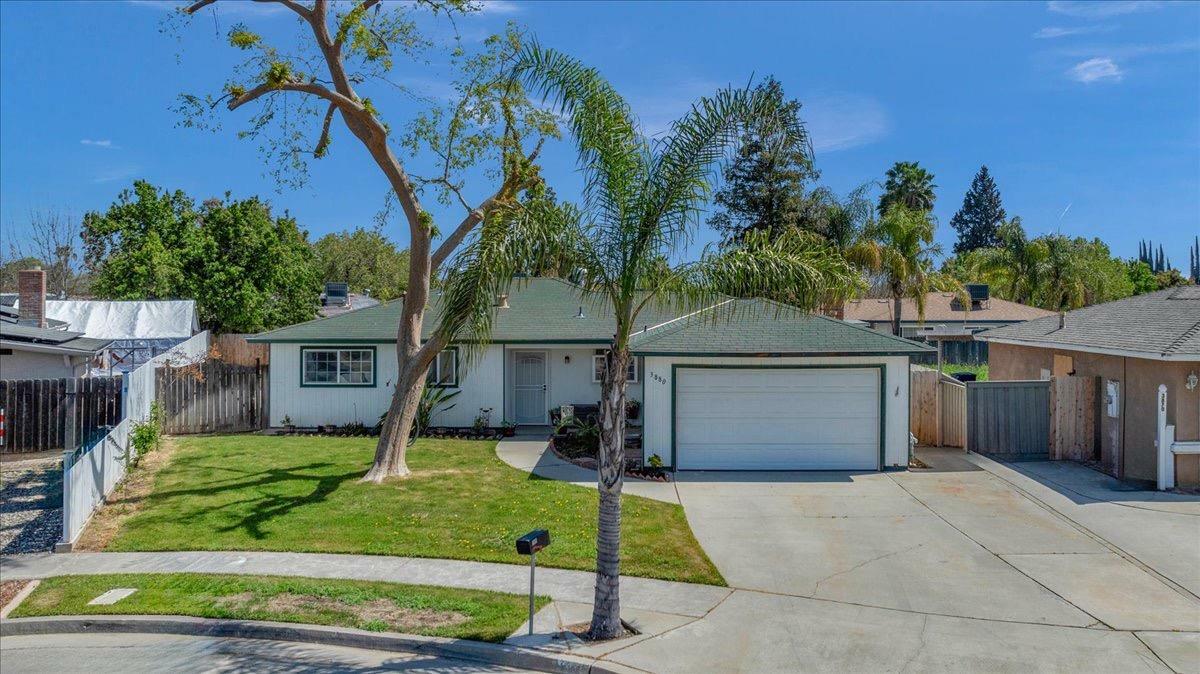 Property Photo:  3880 N Fordham Avenue  CA 93727 