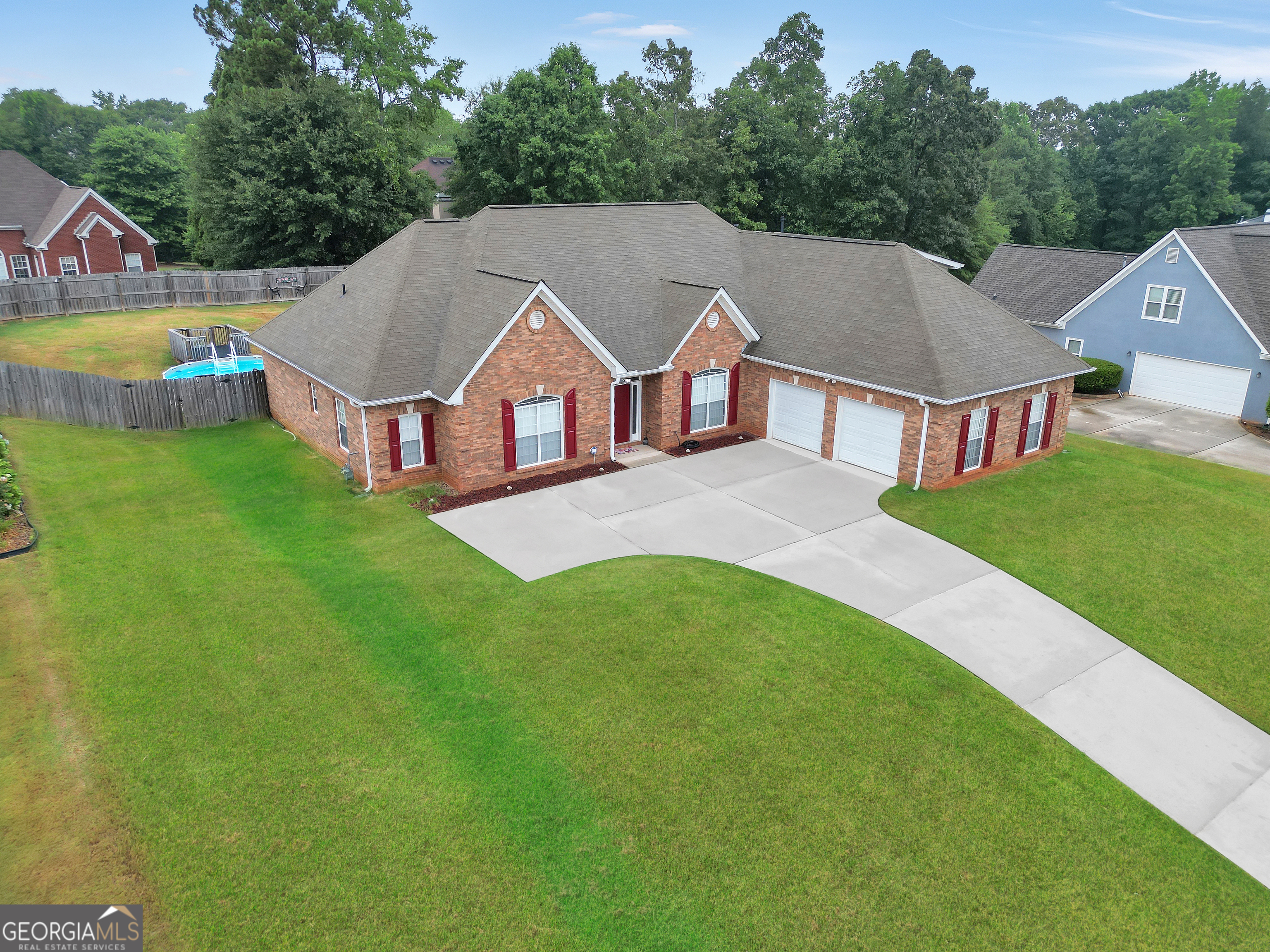 Property Photo:  137 Glenmore Lane  GA 30253 