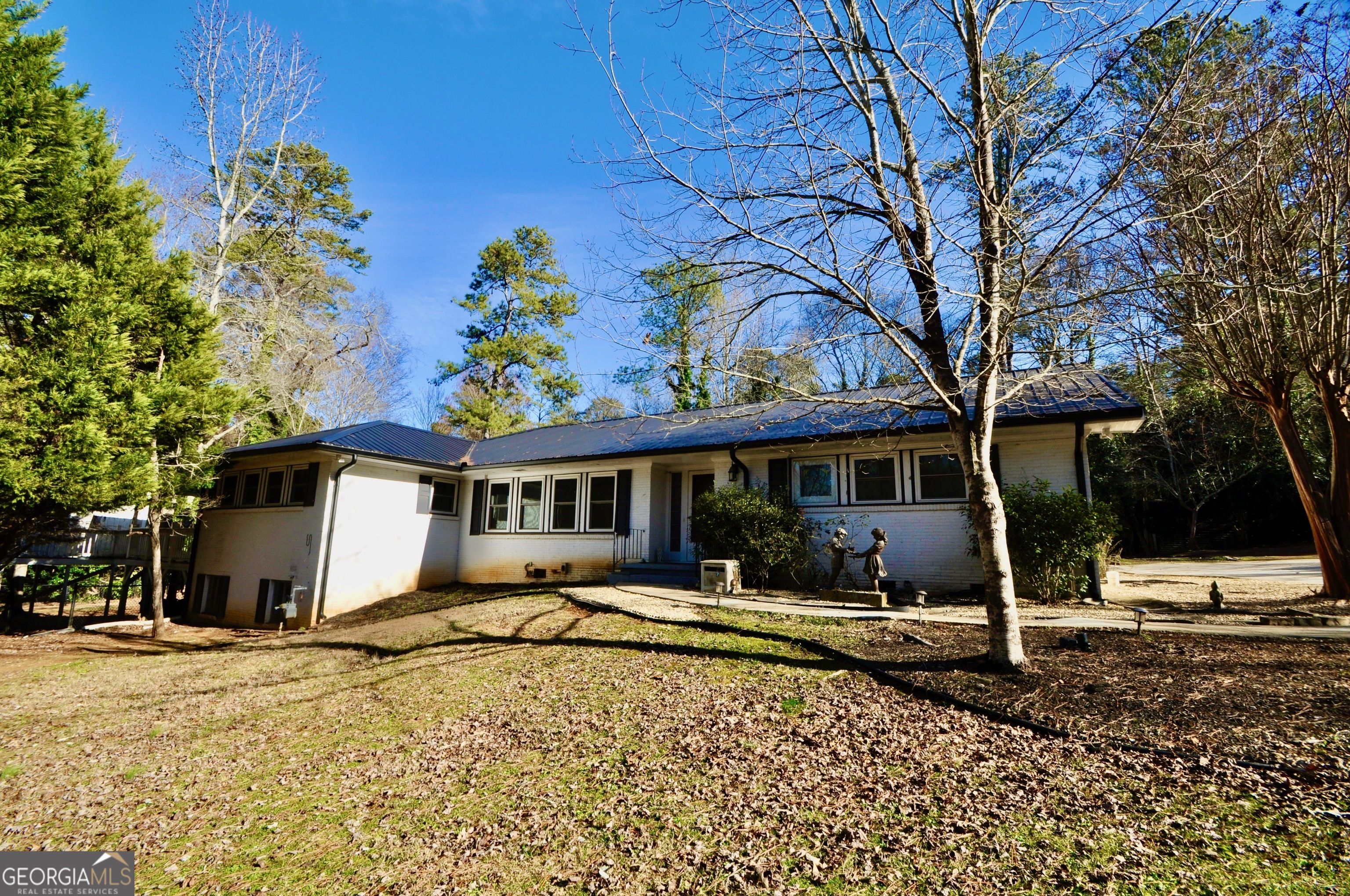 Property Photo:  500 West Lake Drive  GA 30606 