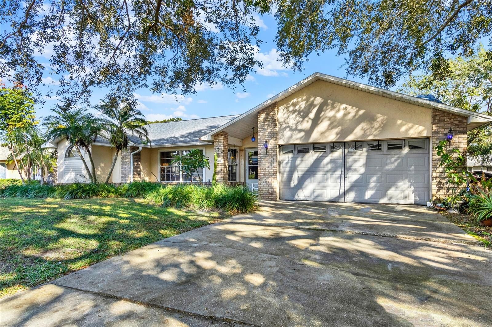 Property Photo: 1007 Tony Circle FL 34772