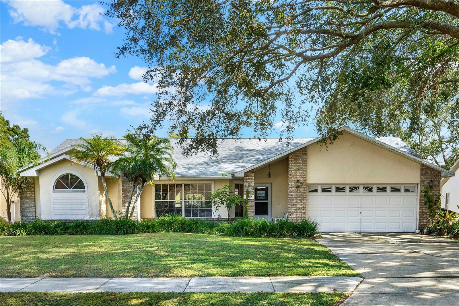 Property Photo:  1007 Tony Circle  FL 34772 