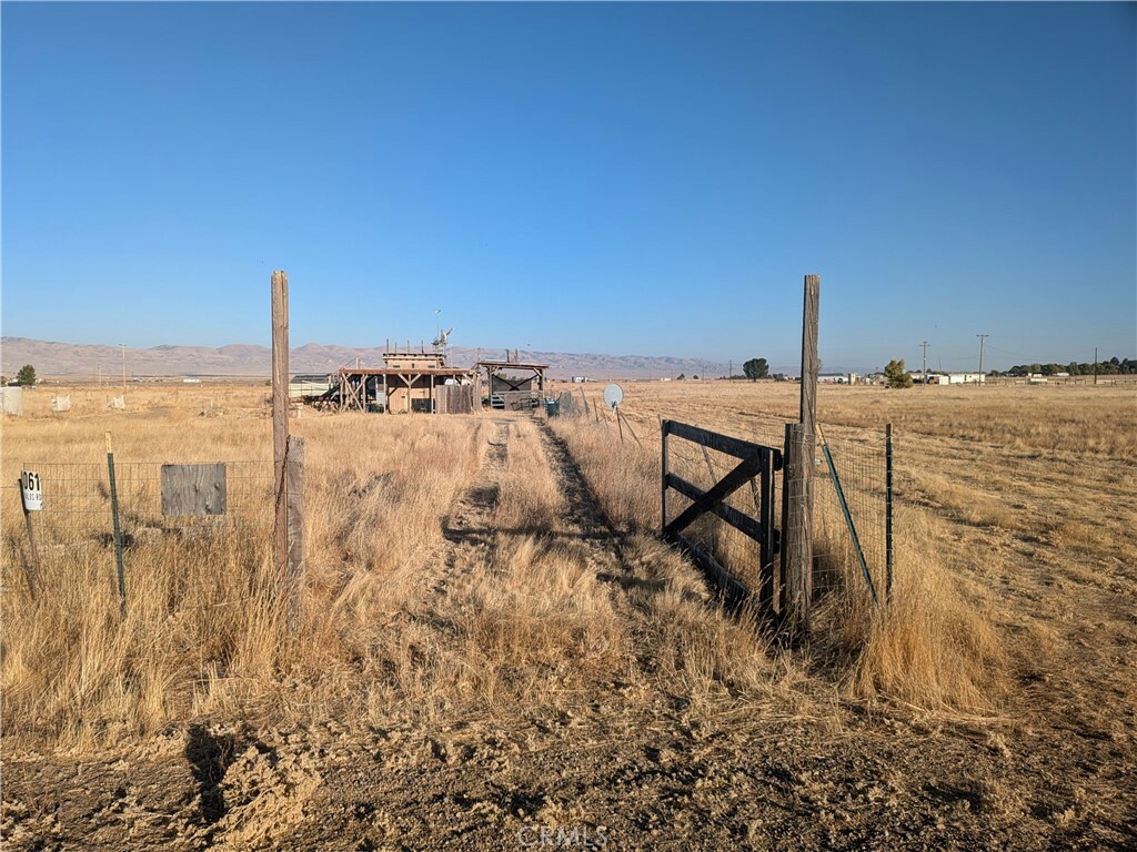 Property Photo:  14061 Dos Palos Road  CA 93453 