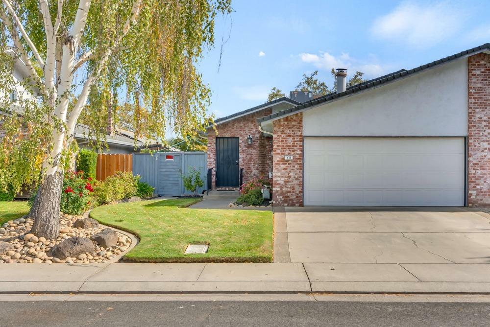 516 Huntington Drive  Lodi CA 95242 photo