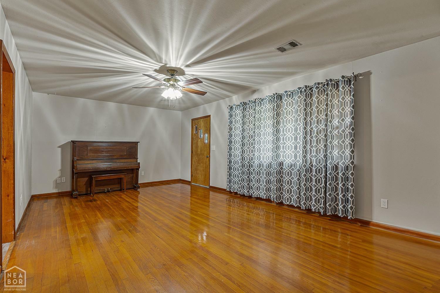 Property Photo:  205 E College Street  AR 72416 