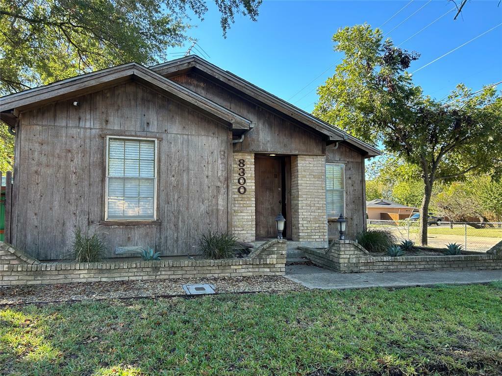 8300 Maddox Street  Dallas TX 75217 photo