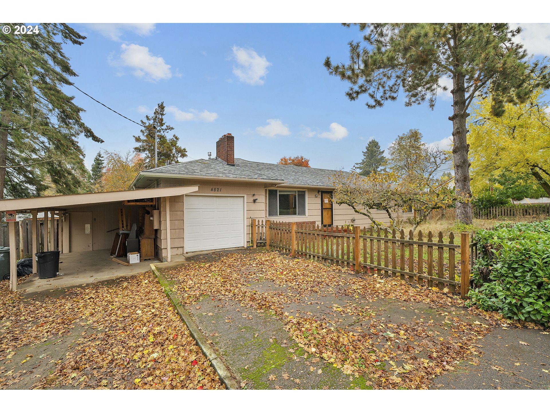 Property Photo:  4821 SE Thiessen Rd  OR 97267 