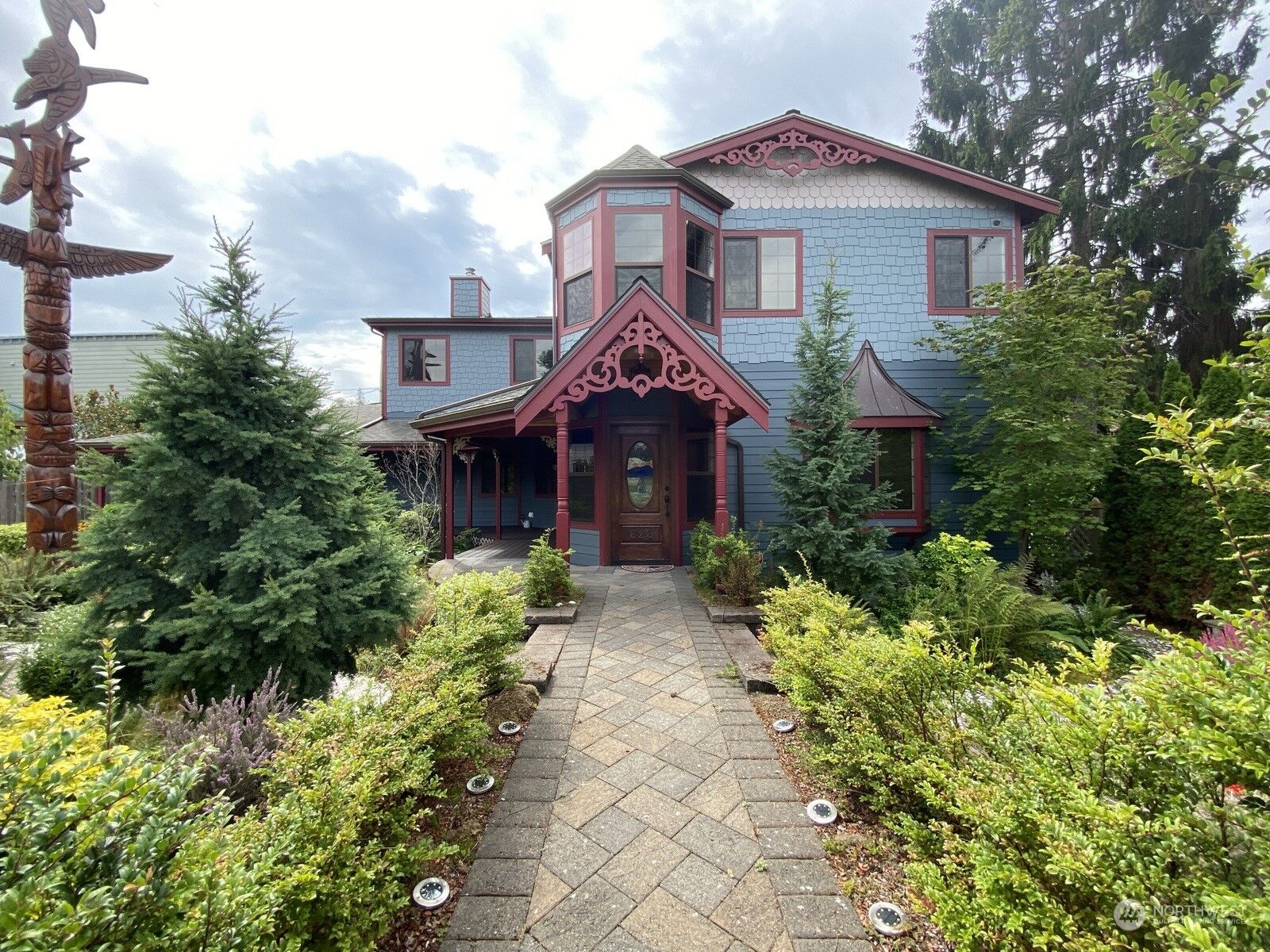 Property Photo: 626 Maple Street B WA 98020