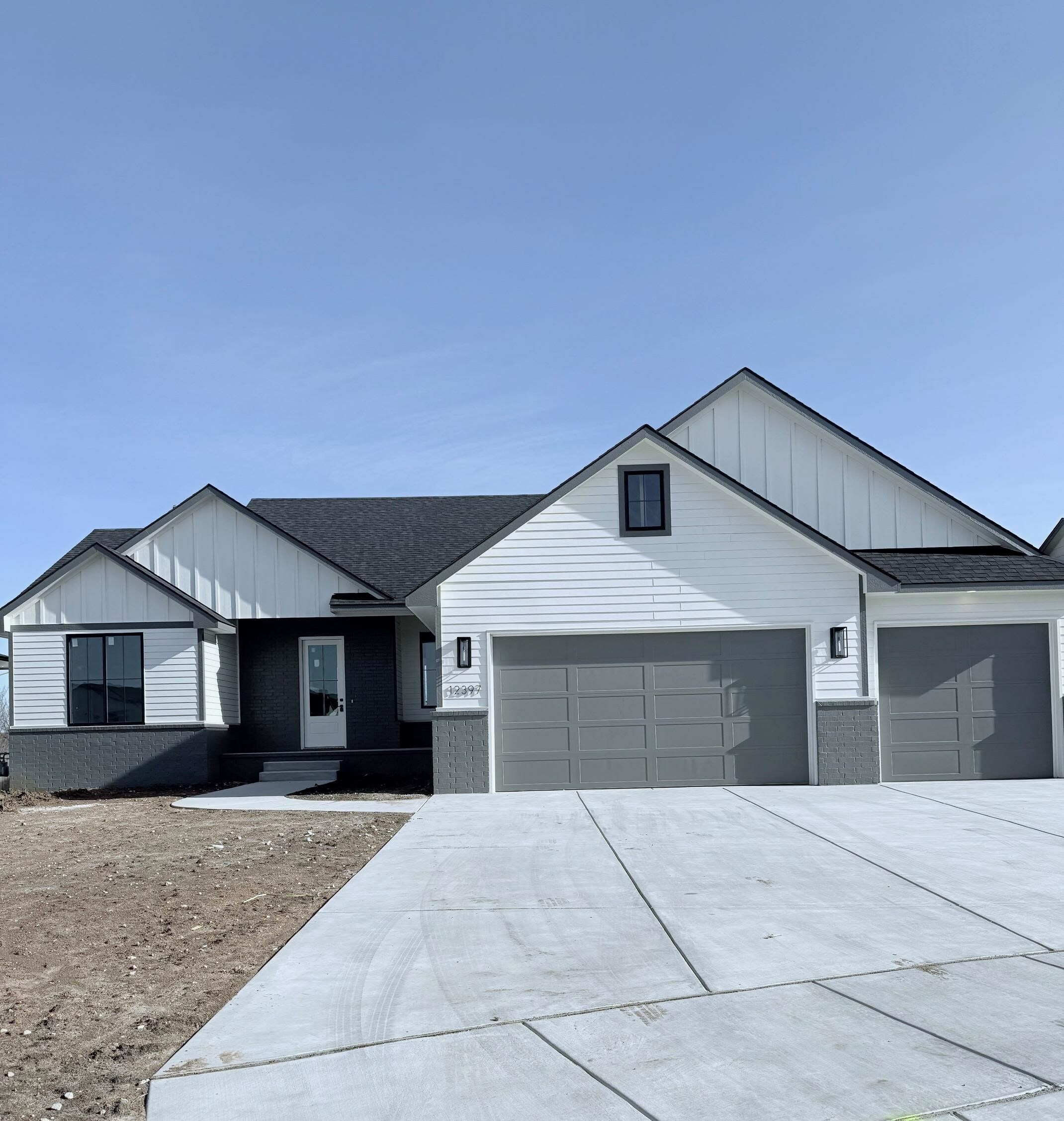 Property Photo:  12397 E Woodspring Ct  KS 67226 