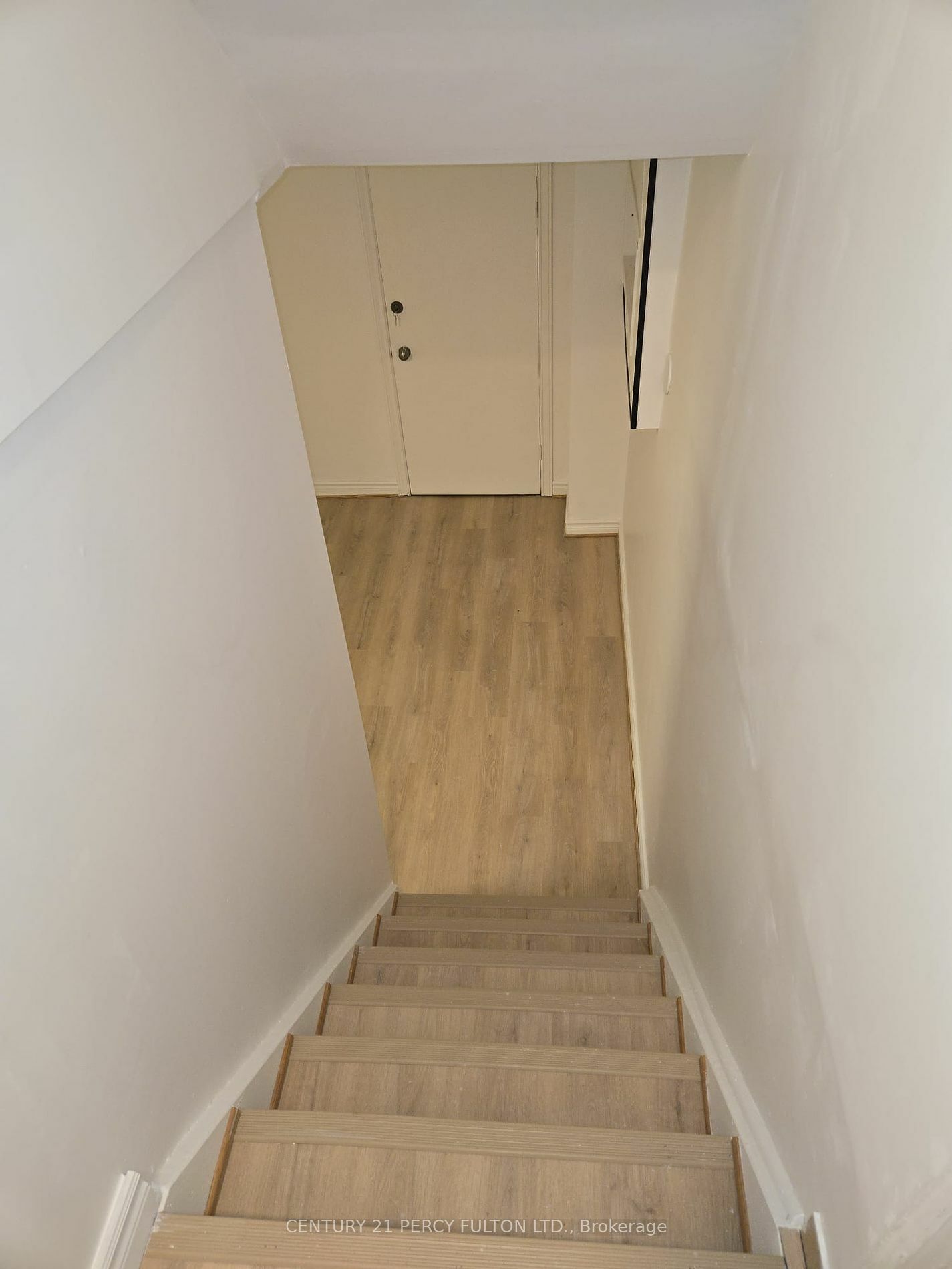 Property Photo:  7 Milestar Crt Bsmnt  ON L3T 6W4 