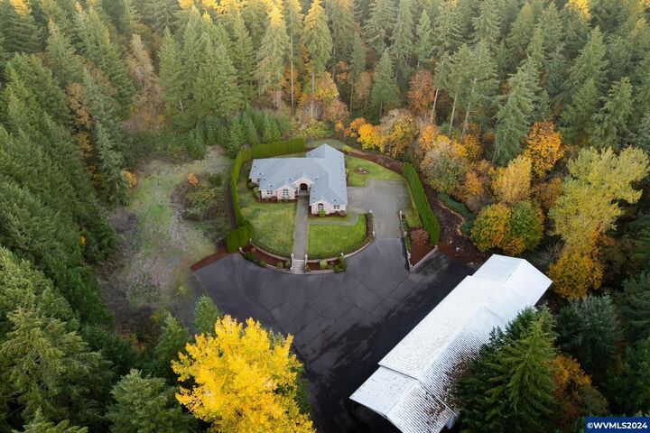 Property Photo: 7474 Battle Creek Rd SE OR 97317