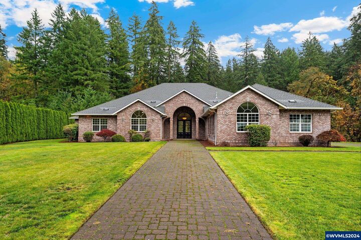 Property Photo:  7474 Battle Creek Rd SE  OR 97317 