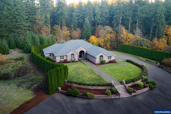 Property Photo:  7474 Battle Creek Rd SE  OR 97317 