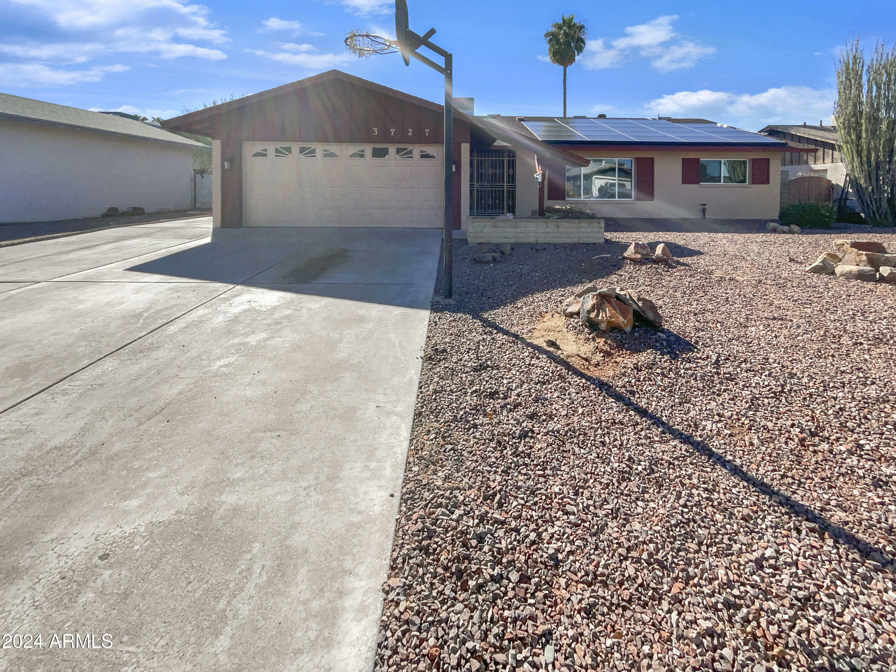 Property Photo:  3727 W Port Royale Lane  AZ 85053 