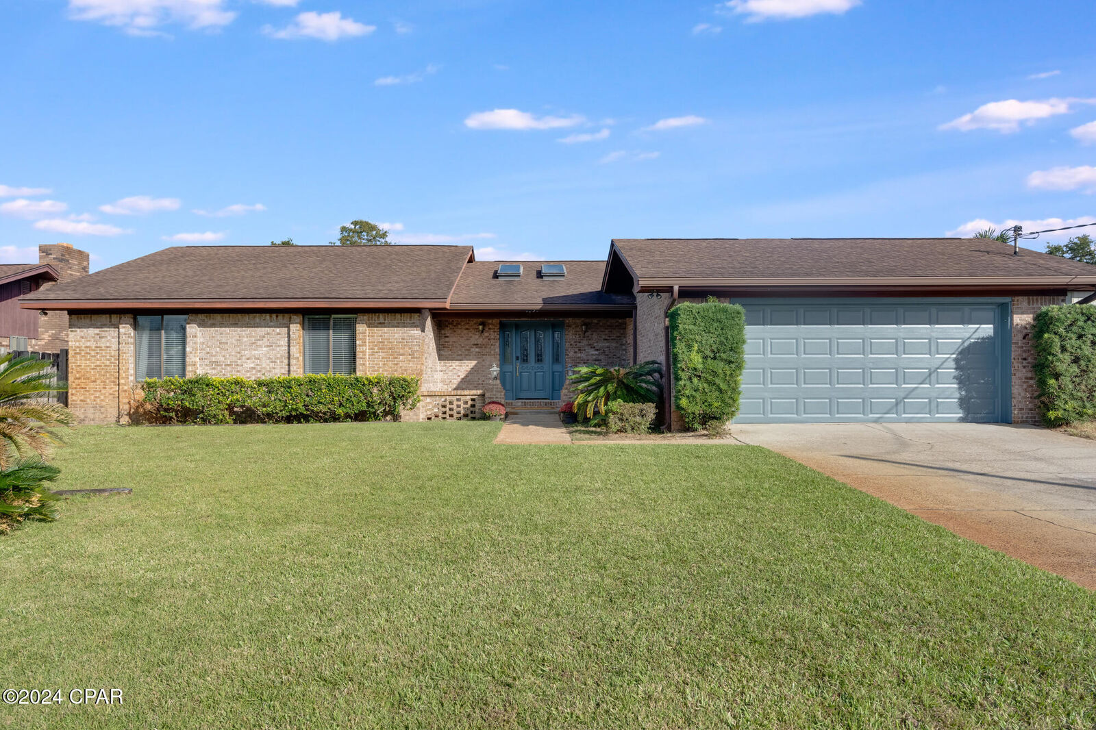 Property Photo: 2950 Woodcrest Drive FL 32405