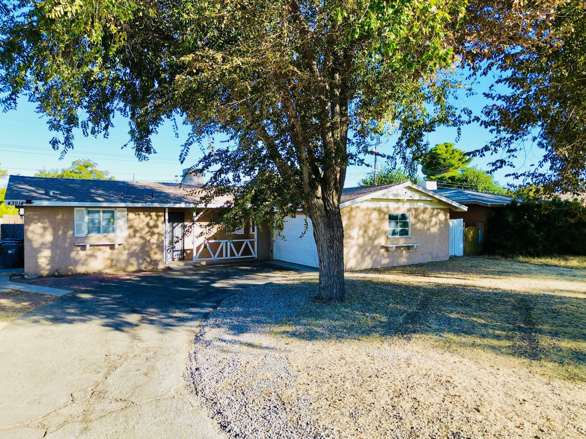 43914 E 3rd Street  Lancaster CA 93535 photo