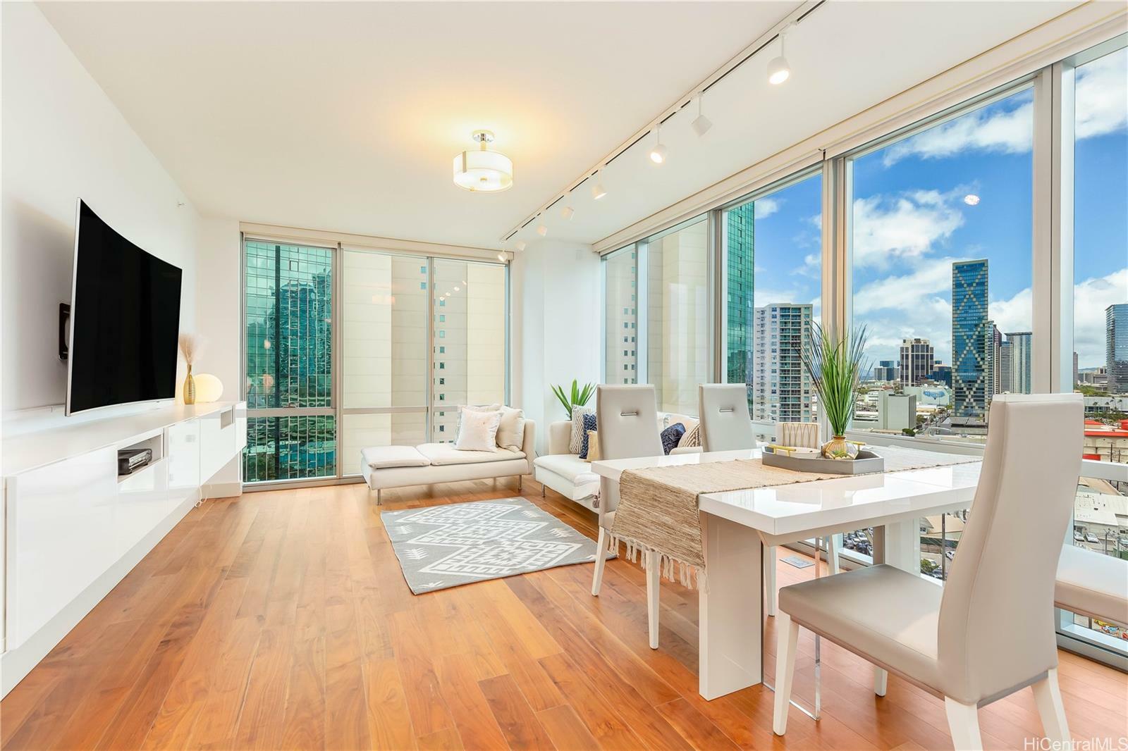 Property Photo: 1189 Waimanu Street 1509 HI 96814