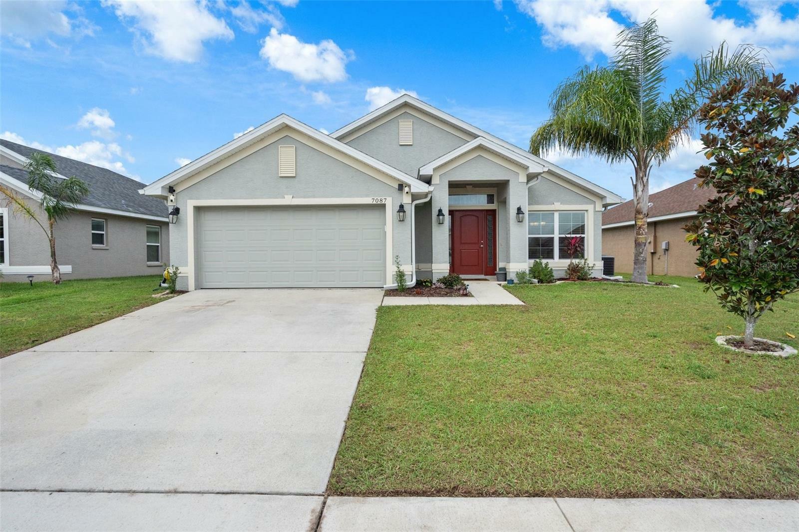 Property Photo:  7087 Wirevine Drive  FL 34602 