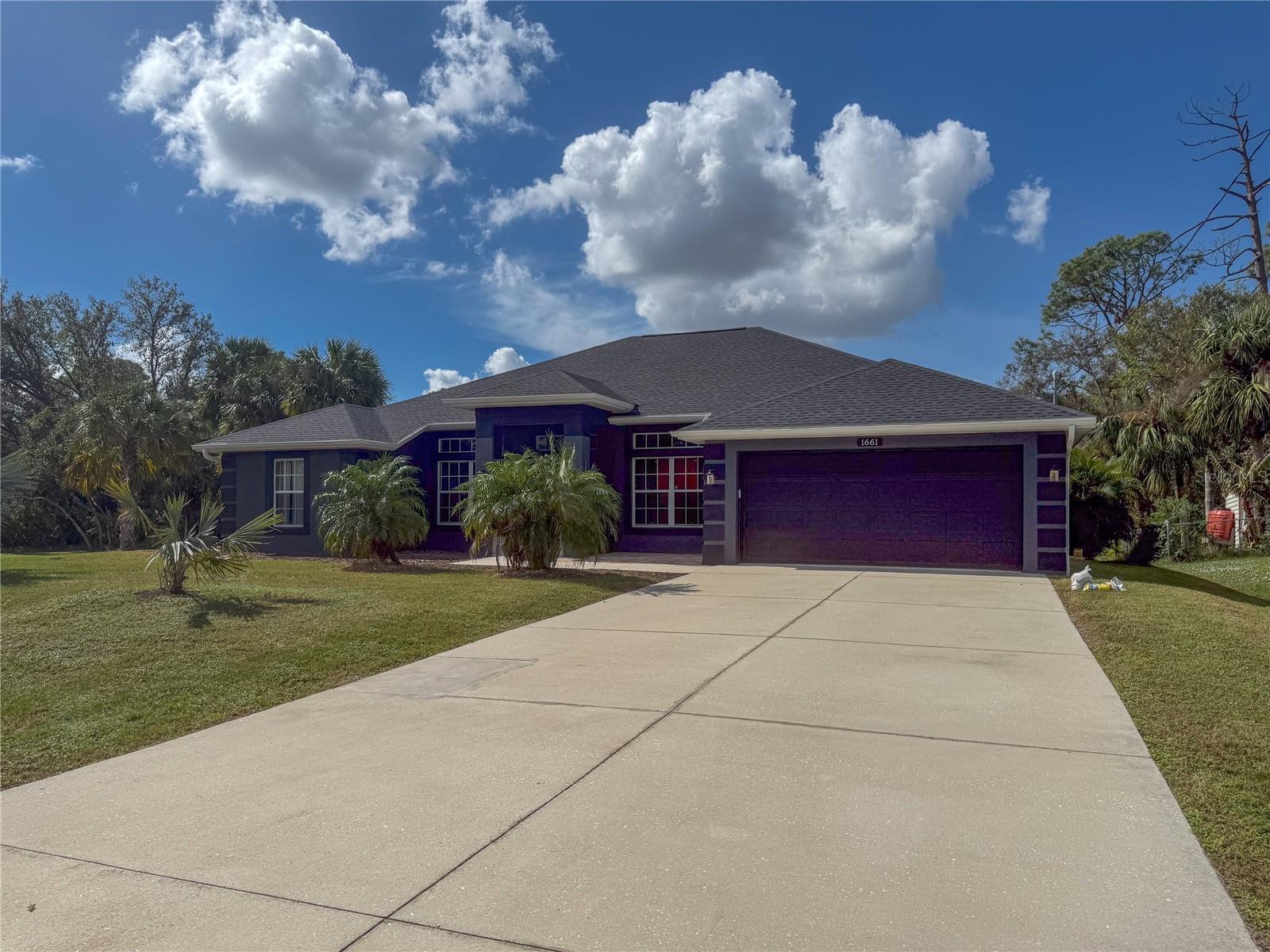 Property Photo: 1661 Atwater Drive FL 34288
