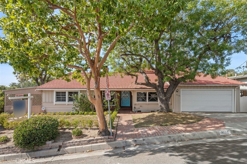 Property Photo:  1005 Brentnal Road  CA 91105 