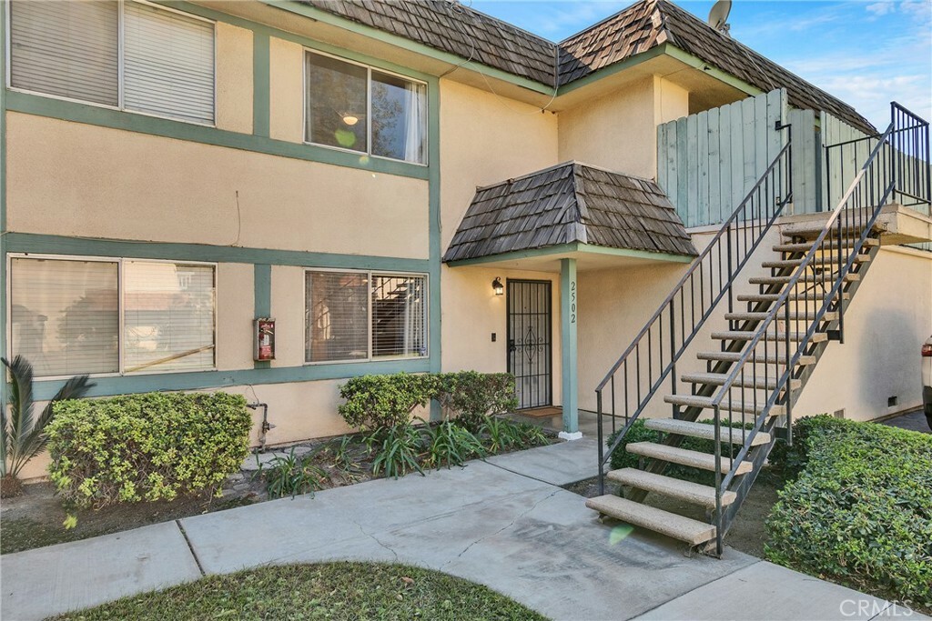 Property Photo:  2502 Bryn Mawr Lane  CA 92507 