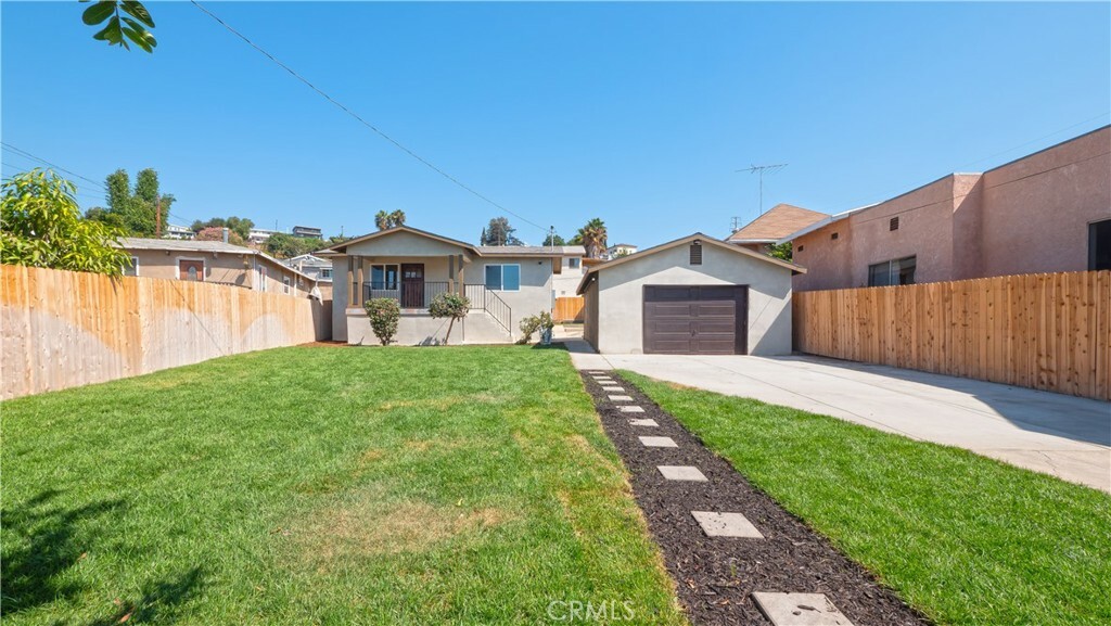 Property Photo:  1018 N Ditman Avenue  CA 90063 