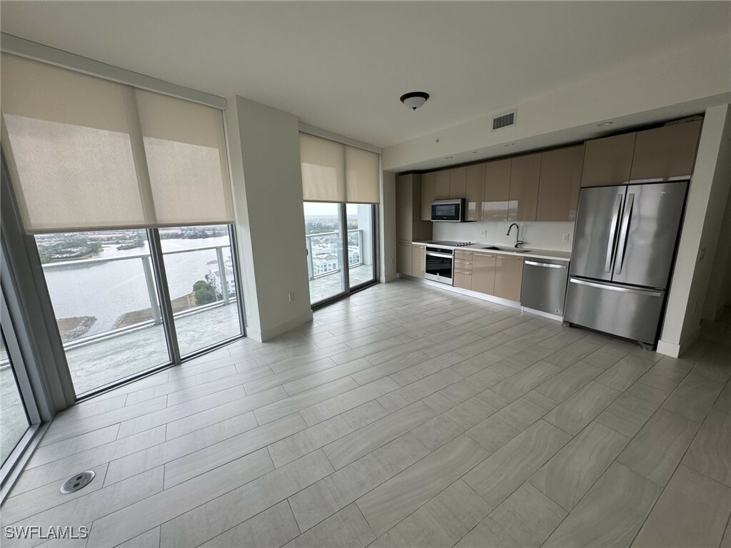 Property Photo:  2000 Metropica Way 1704  FL 33326 