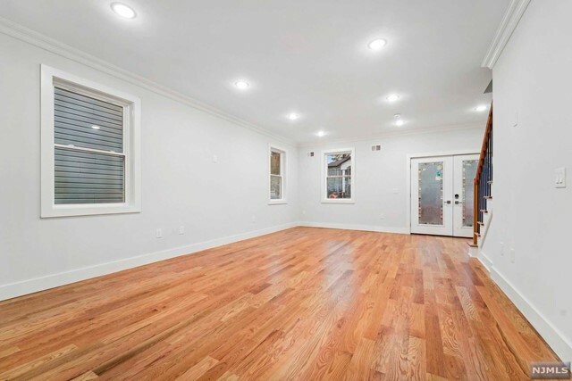 Property Photo:  154 Mount Pleasant Avenue  NJ 07057 