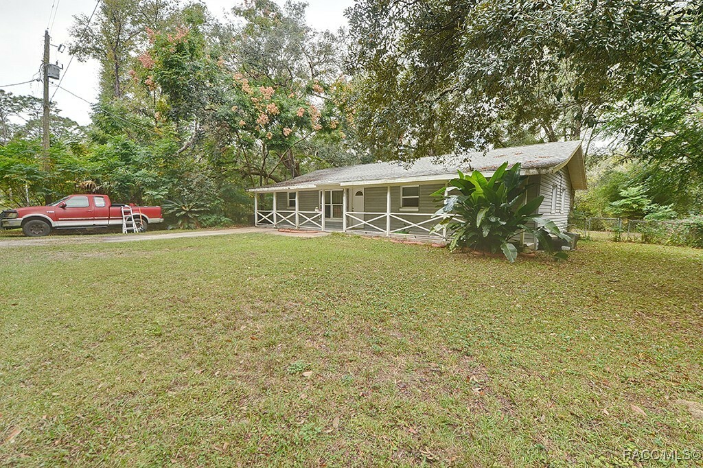 Property Photo:  3655 E Yandle Place  FL 34453 