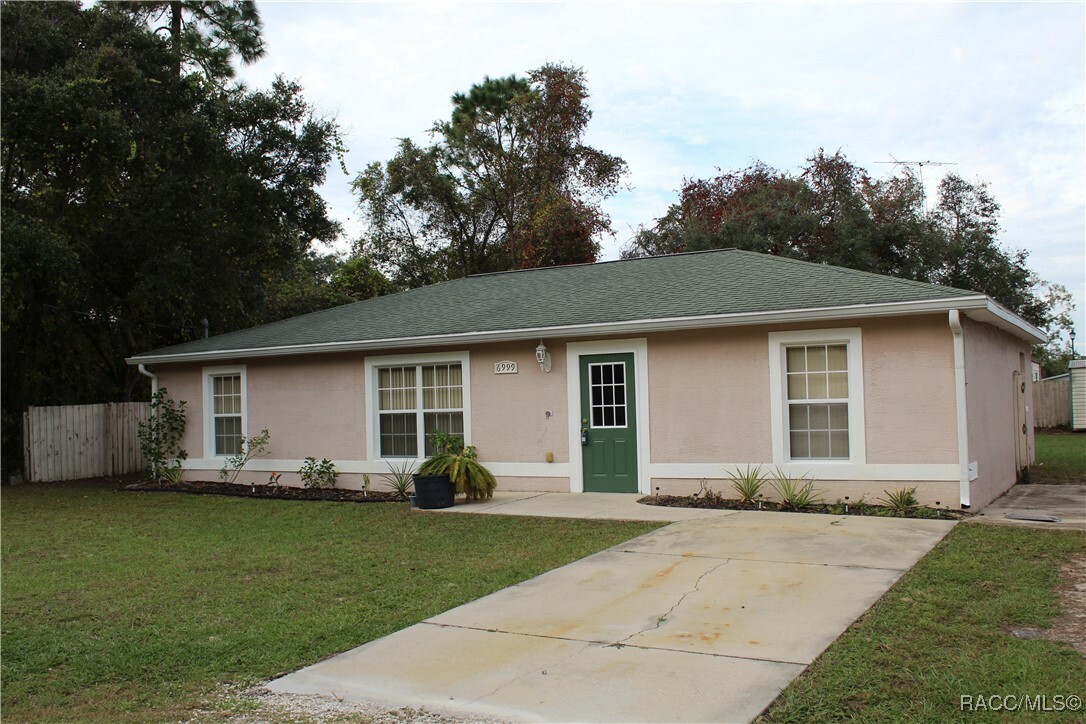 Property Photo:  6999 W Merrivale Lane  FL 34446 