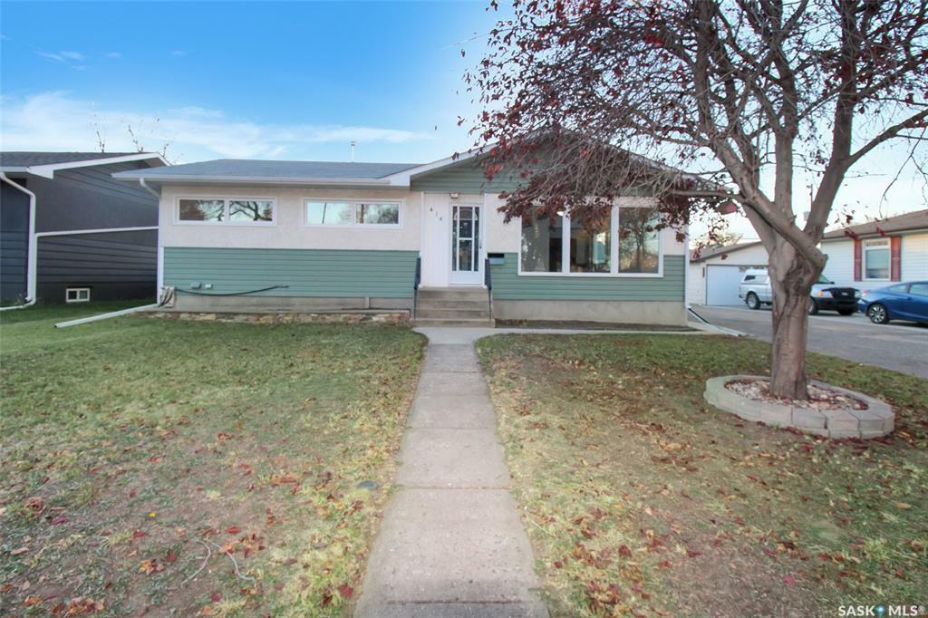 Property Photo:  416 2nd Avenue SE  SK S9H 3J6 