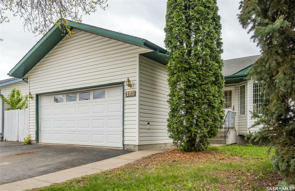 Property Photo:  105 25th Street E  SK S6V 1S6 