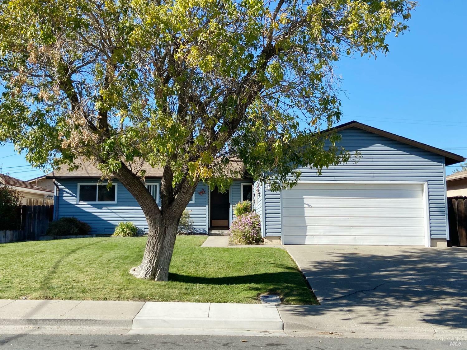 Property Photo:  90 Yosemite Drive  CA 94571 