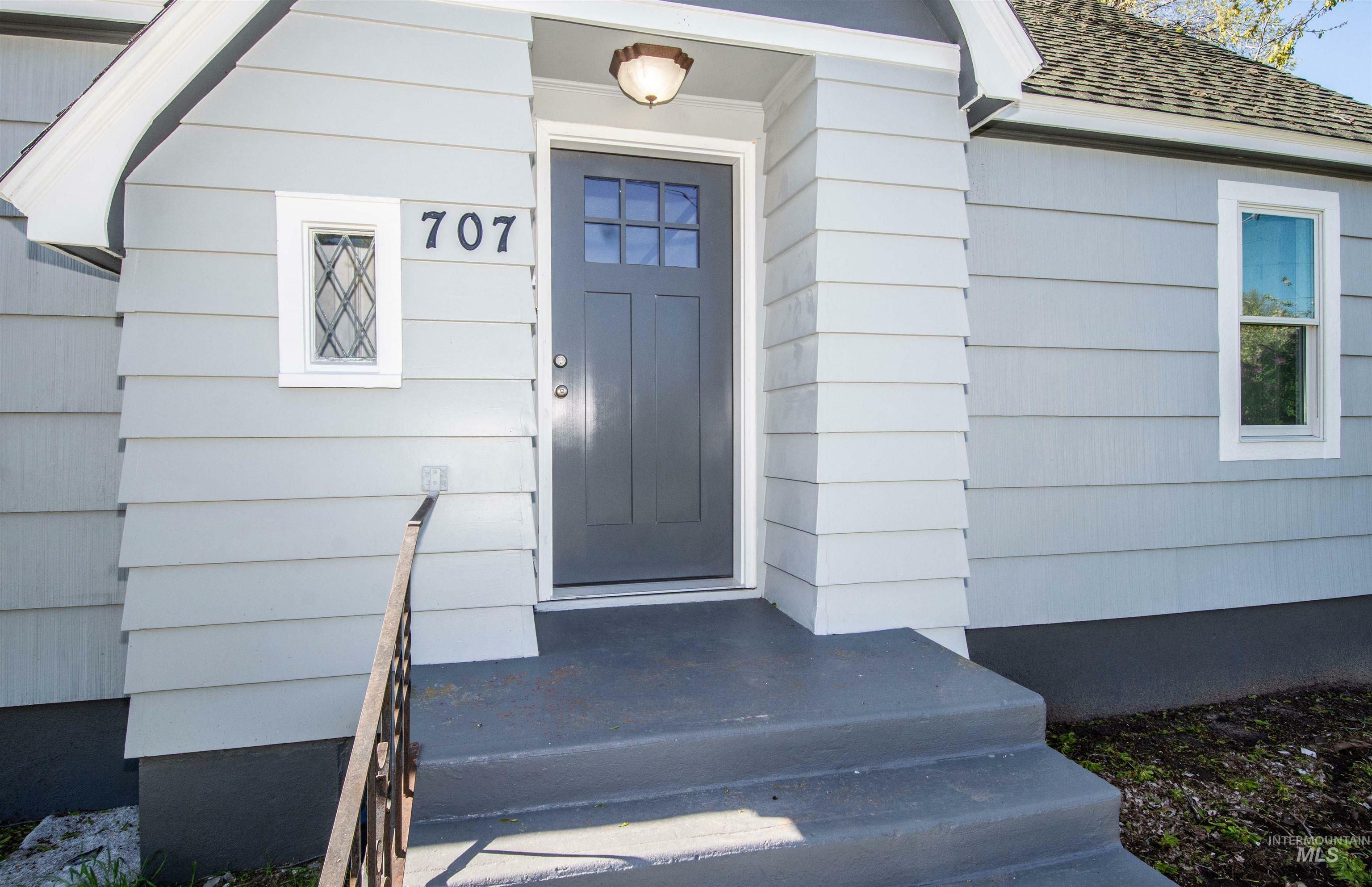 Property Photo:  707 W Boise Ave  ID 83713 