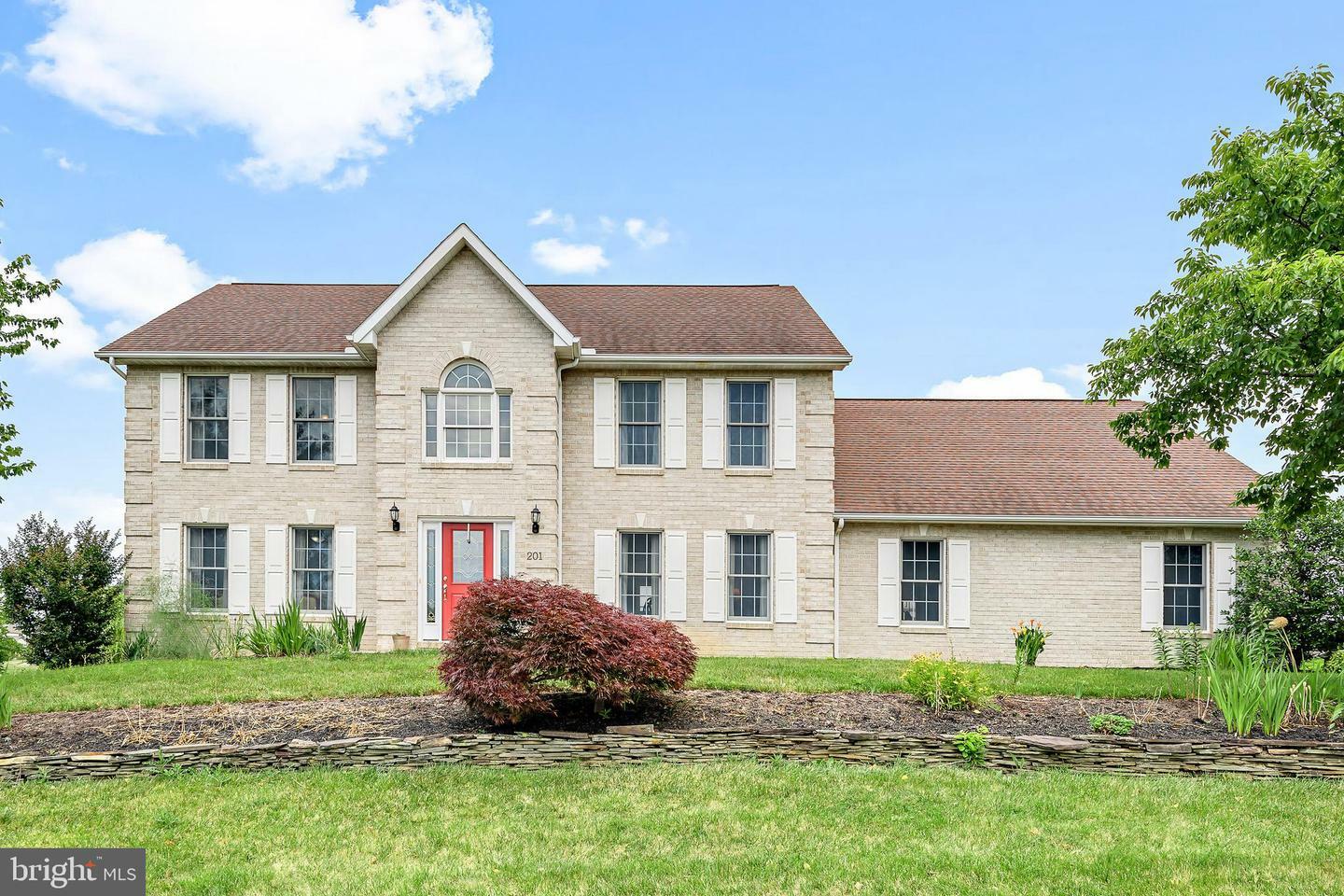 Property Photo:  201 Sunbrook Drive  PA 17201 