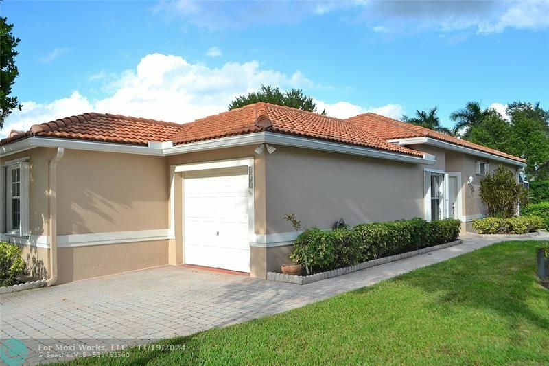 515 NW 129th Way  Pembroke Pines FL 33028 photo