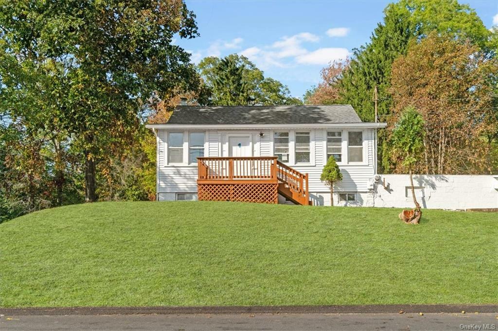 Property Photo:  90 Smithtown Road  NY 12524 