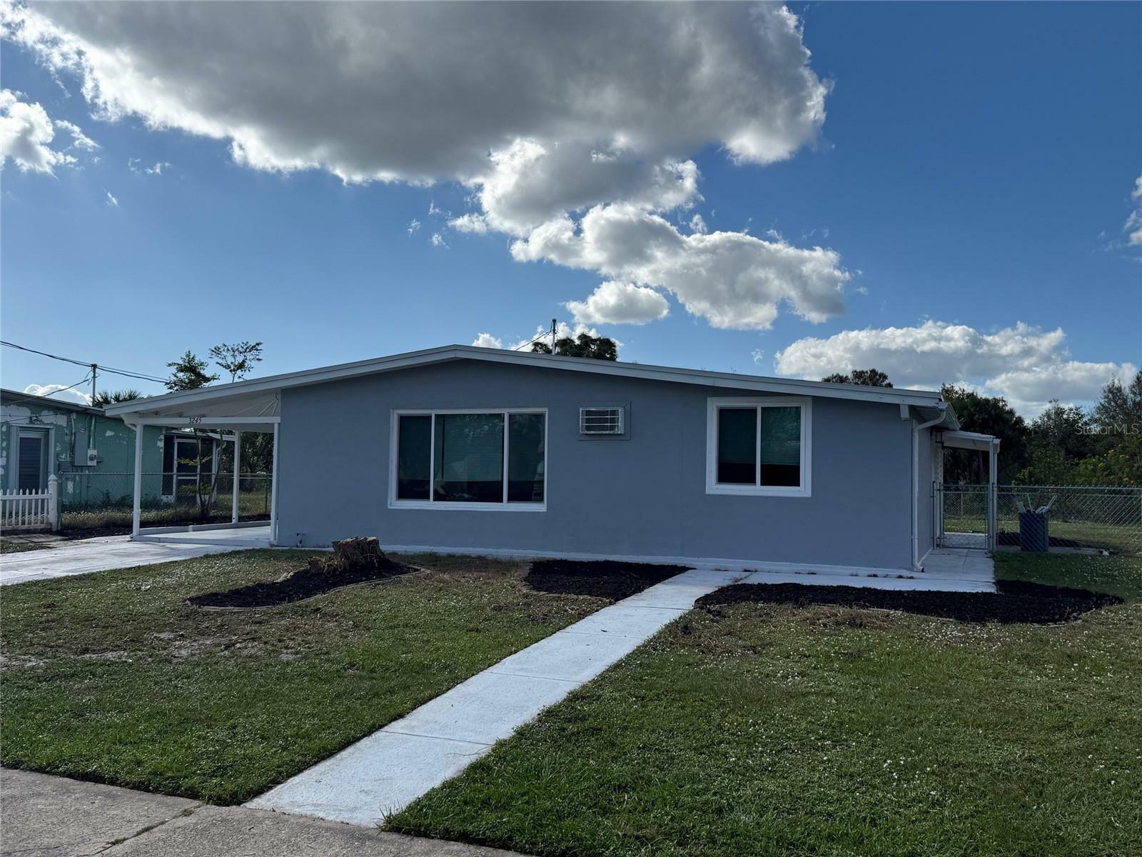 Property Photo:  3245 Normandy Drive  FL 33952 