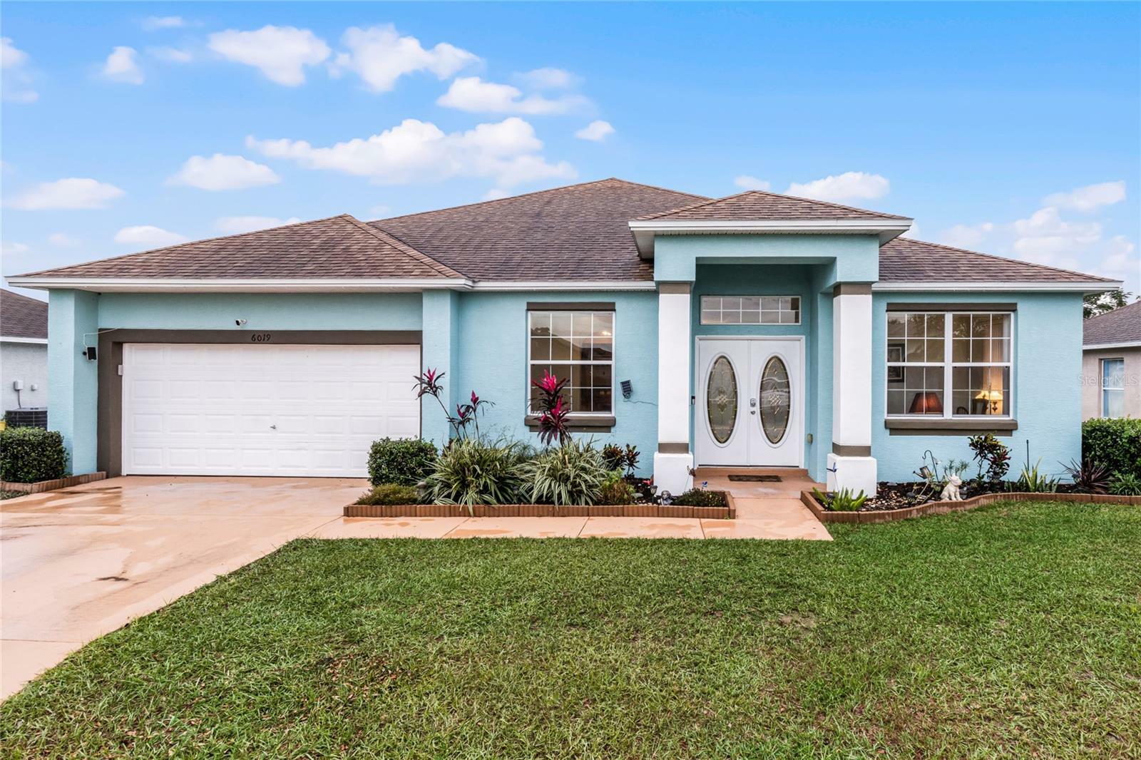 Property Photo:  6019 Live Oak Drive  FL 33880 