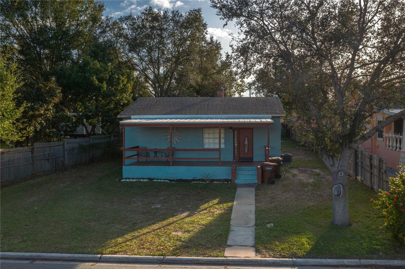 Property Photo:  506 N Wales Drive  FL 33853 