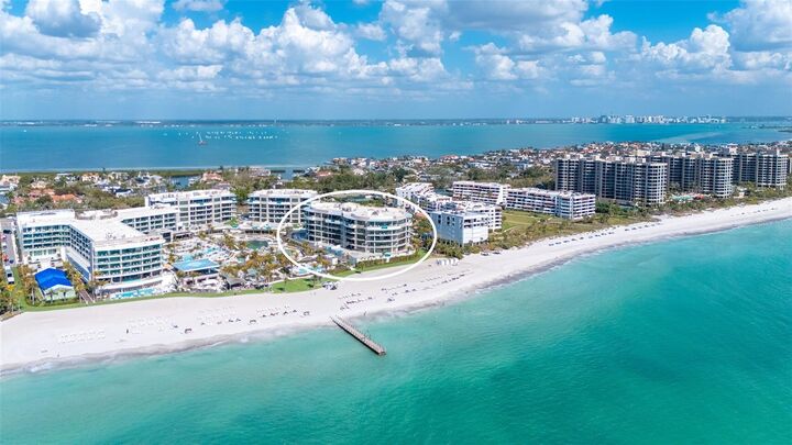 Property Photo:  1561 Gulf Of Mexico Drive 403  FL 34228 