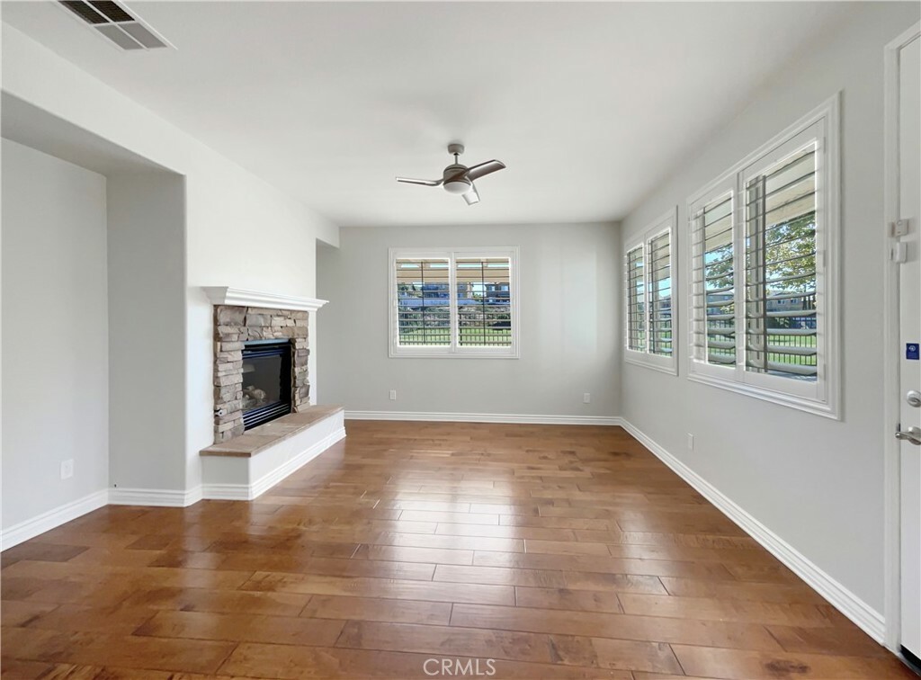 Property Photo: 46332 Kohinoor Way CA 92592