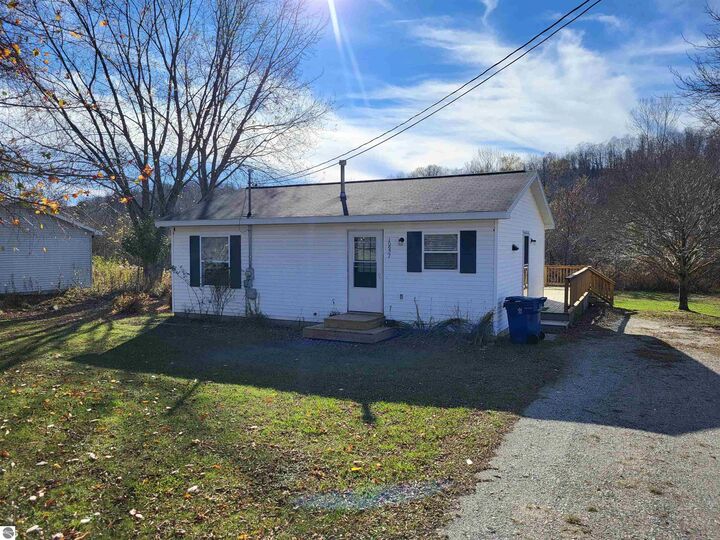 10927 Cedar Street  Honor MI 49640 photo