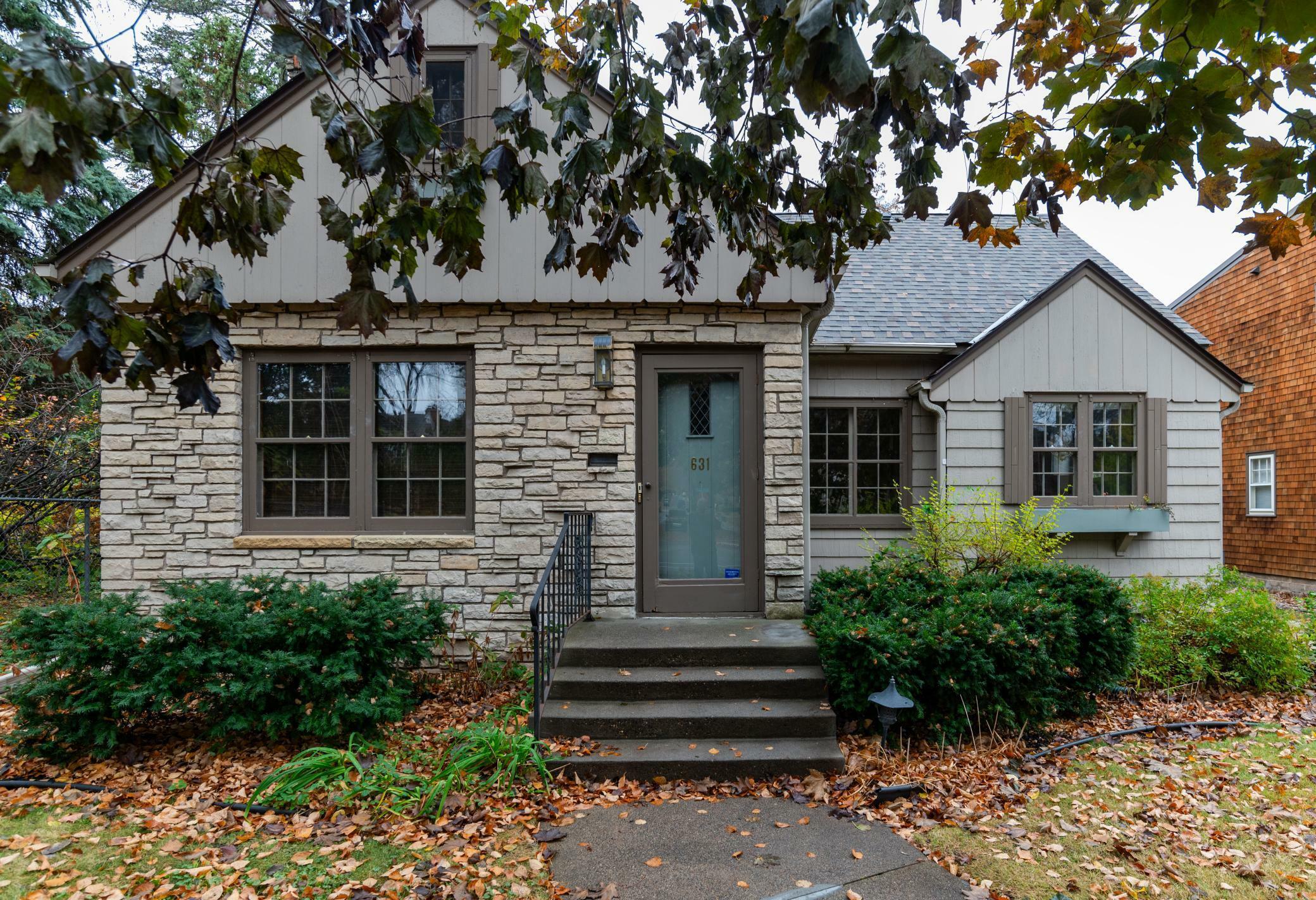 Property Photo:  631 Fairview Avenue S  MN 55116 