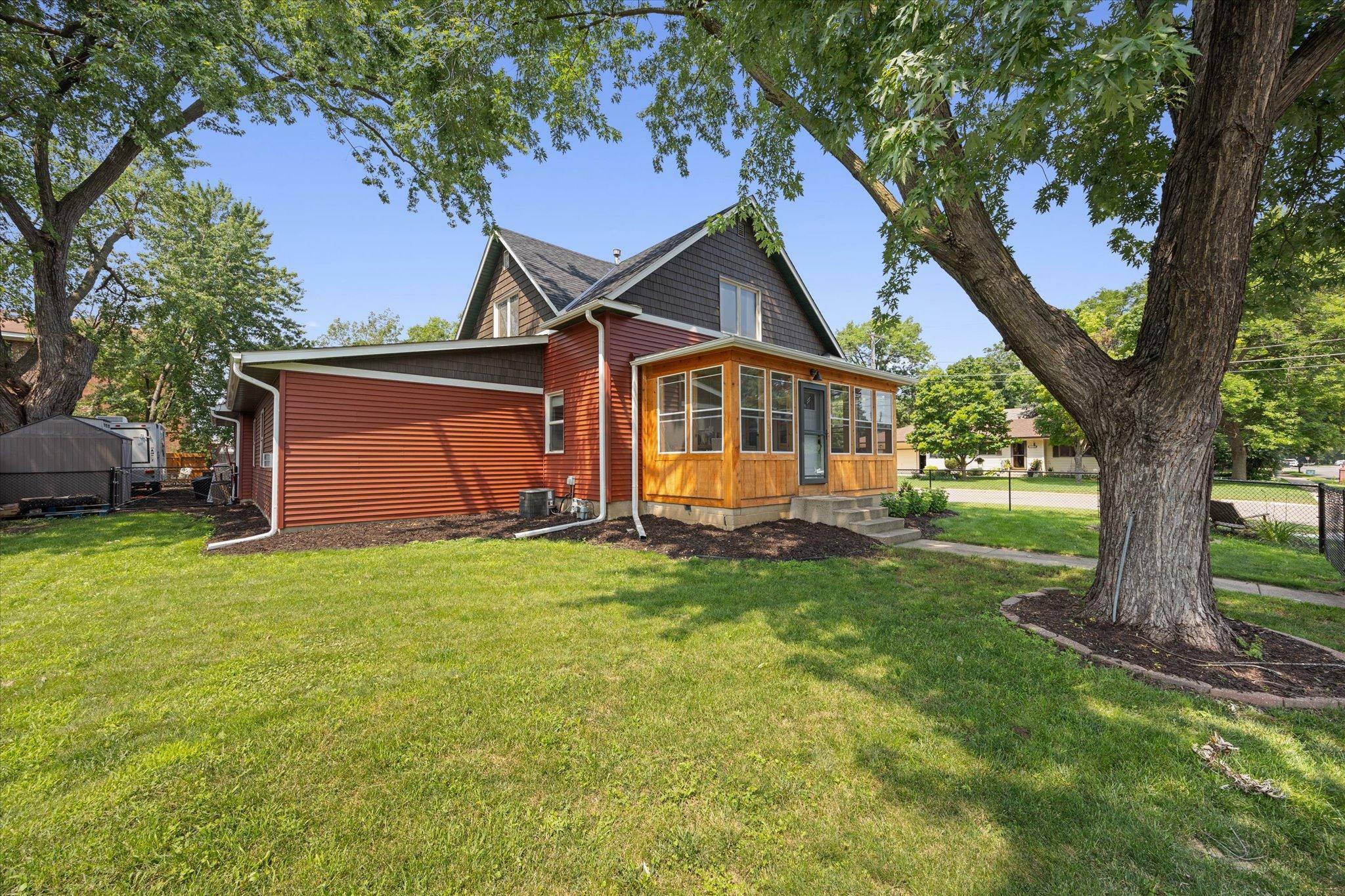 Property Photo:  20705 Hollins Avenue W  MN 55044 