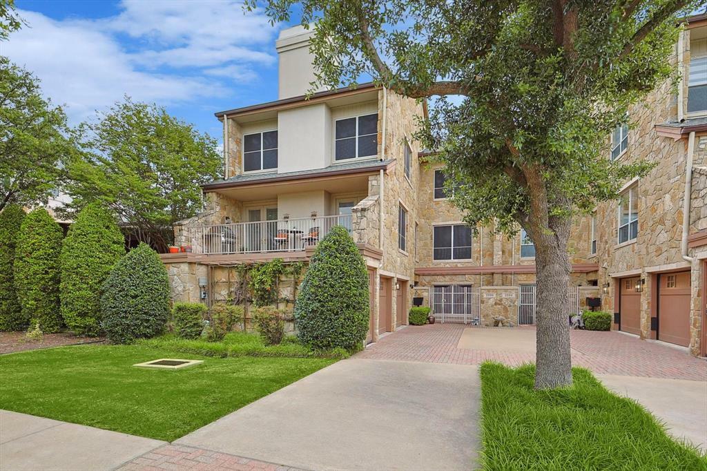 Property Photo:  2598 King Arthur Boulevard  TX 75056 