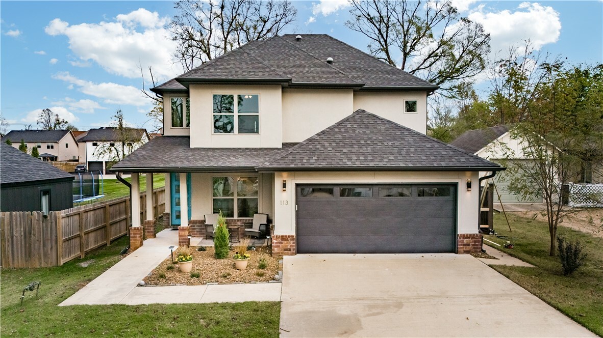 Property Photo:  113 SE F Street  AR 72712 