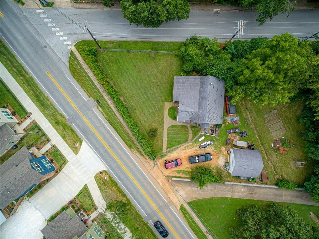 Property Photo:  1625 E Mission Boulevard  AR 72703 