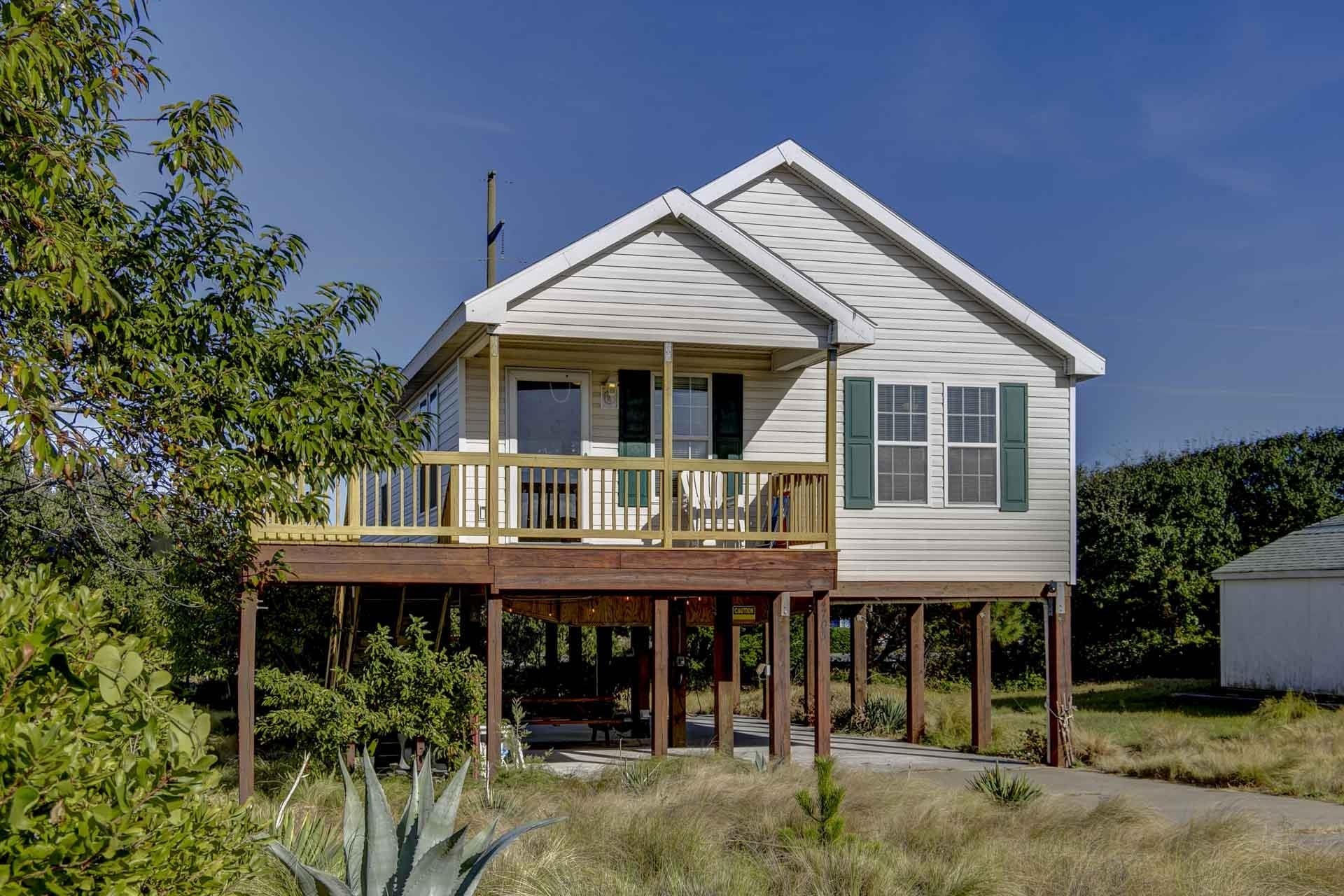 Property Photo: 4705 Pompano Court NC 27959