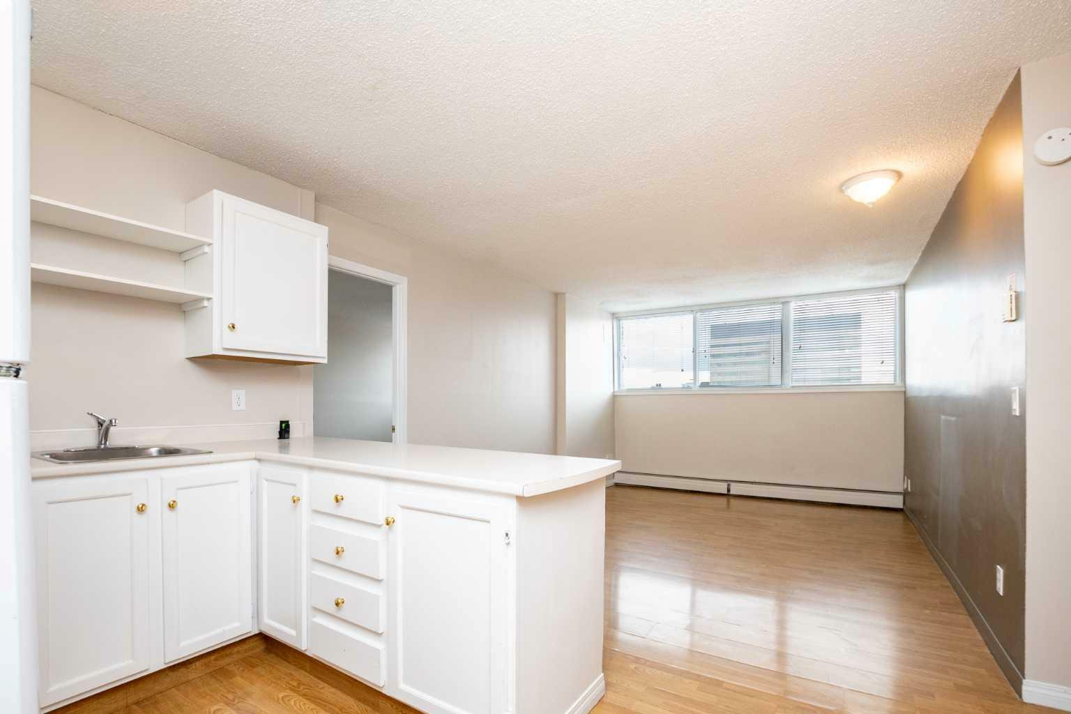 Property Photo:  4820 47 Avenue 108  AB T4N 6B9 